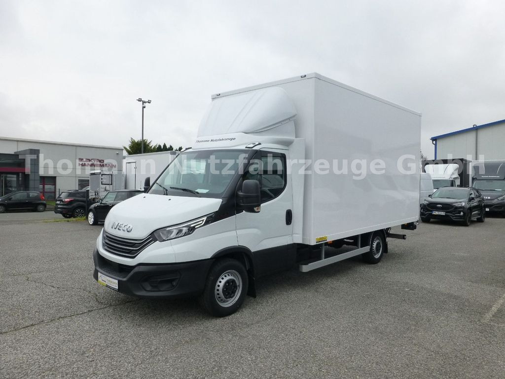 Iveco Daily 35S18 Koffer Ladebordwand Ultralight ! - Dobozos kisteherautó: 2 kép. Iveco Daily 35S18 Koffer Ladebordwand Ultralight ! - Dobozos kisteherautó: 2 kép.