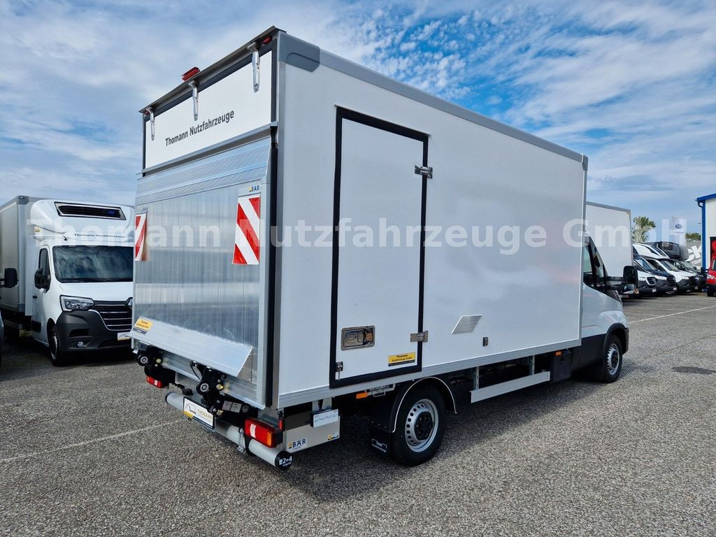 Iveco Daily 35S18 Kühlkoffer LBW BÄR Xarios 300 GH - Hűtős kisteherautó: 4 kép. Iveco Daily 35S18 Kühlkoffer LBW BÄR Xarios 300 GH - Hűtős kisteherautó: 4 kép.
