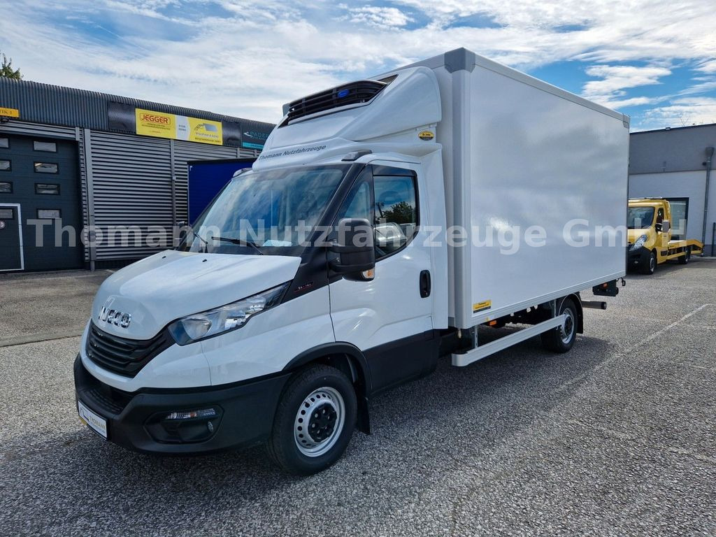 Iveco Daily 35S18 Kühlkoffer LBW BÄR Xarios 300 GH - Hűtős kisteherautó: 3 kép. Iveco Daily 35S18 Kühlkoffer LBW BÄR Xarios 300 GH - Hűtős kisteherautó: 3 kép.