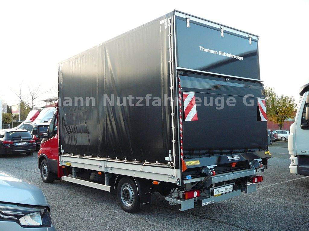 Iveco Daily 35S18 Pritsche Plane LBW - Ponyvás kisteherautó: 4 kép. Iveco Daily 35S18 Pritsche Plane LBW - Ponyvás kisteherautó: 4 kép.