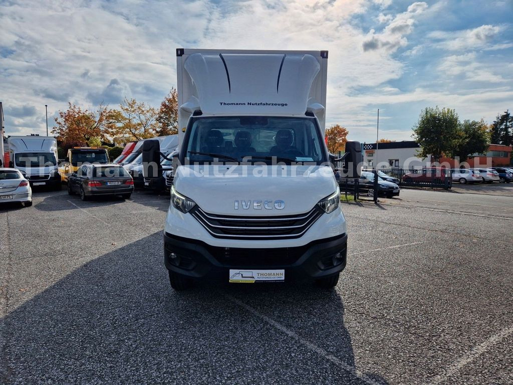 Iveco Daily 70C18H Koffer LBW Navi AHK - Dobozos kisteherautó: 2 kép. Iveco Daily 70C18H Koffer LBW Navi AHK - Dobozos kisteherautó: 2 kép.