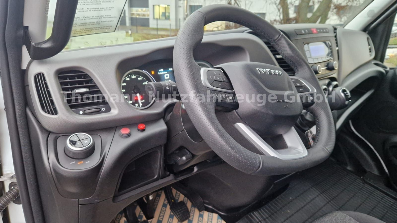 Iveco Daily 70C18H Pritsche Plane 1000KG LBW Luftfeder Iveco Daily 70C18H Pritsche Plane 1000KG LBW Luftfeder - Ponyvás kisteherautó: 4 kép. Iveco Daily 70C18H Pritsche Plane 1000KG LBW Luftfeder Iveco Daily 70C18H Pritsche Plane 1000KG LBW Luftfeder - Ponyvás kisteherautó: 4 kép.