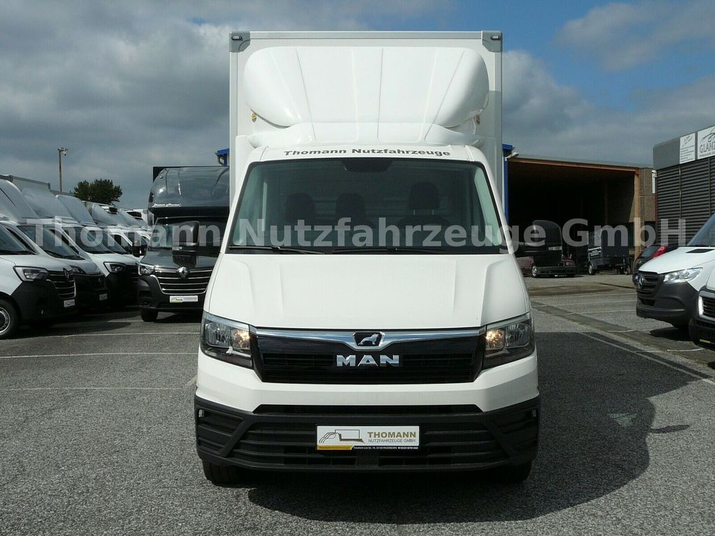 MAN TGE 3.180 Koffer Ladebordwand - Dobozos kisteherautó: 3 kép. MAN TGE 3.180 Koffer Ladebordwand - Dobozos kisteherautó: 3 kép.