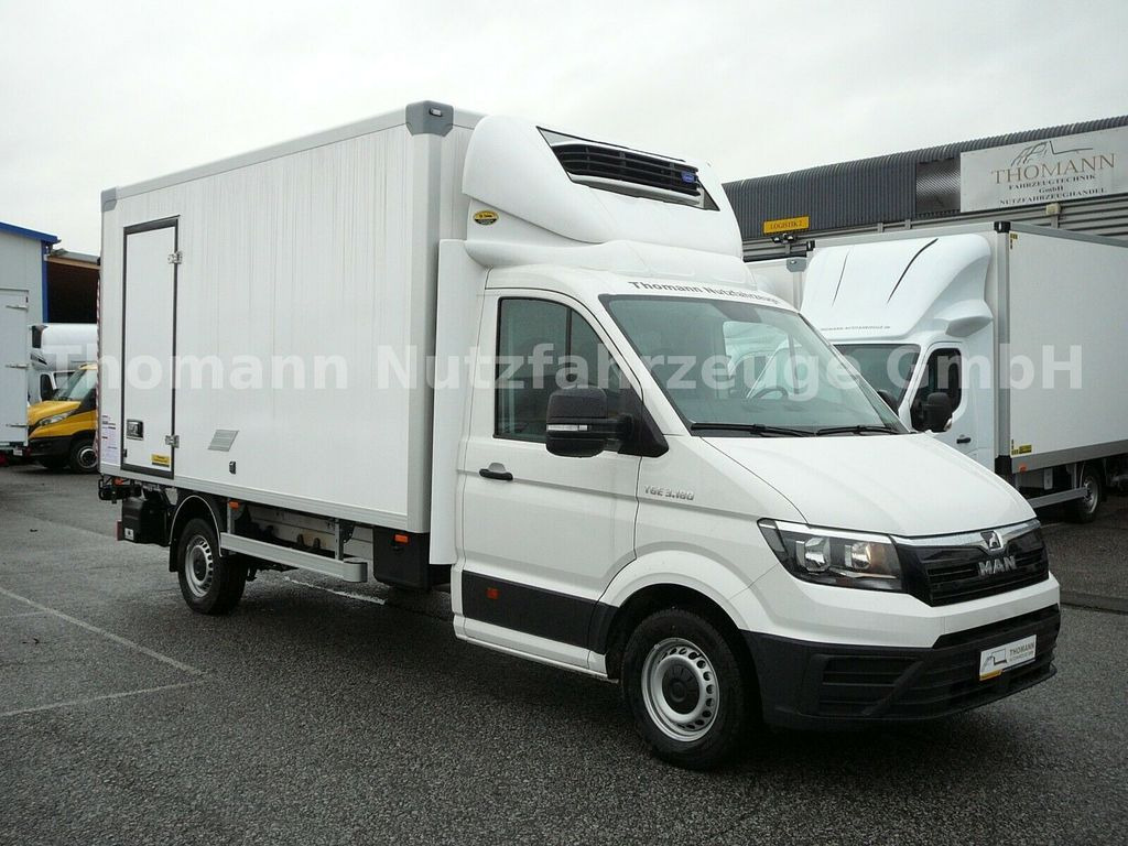 MAN TGE 3.180 Kühlkoffer Xarios 300 GH Ladebordwand - Hűtős kisteherautó: 1 kép. MAN TGE 3.180 Kühlkoffer Xarios 300 GH Ladebordwand - Hűtős kisteherautó: 1 kép.