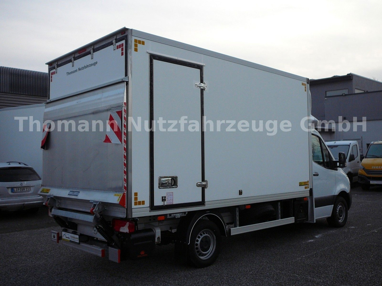 Mercedes-Benz Sprinter 317 CDI Kühlkoffer Xarios 300 LBW - Hűtős kisteherautó: 5 kép. Mercedes-Benz Sprinter 317 CDI Kühlkoffer Xarios 300 LBW - Hűtős kisteherautó: 5 kép.