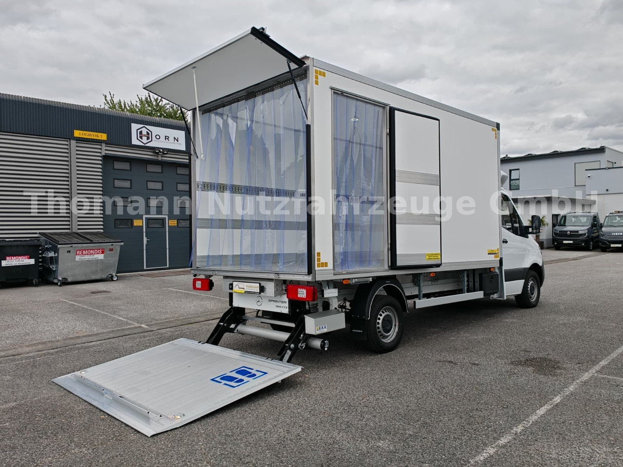 Hűtős kisteherautó Mercedes-Benz Sprinter 319 CDI Kühlkoffer Xarios 300 LBW: 7 kép.