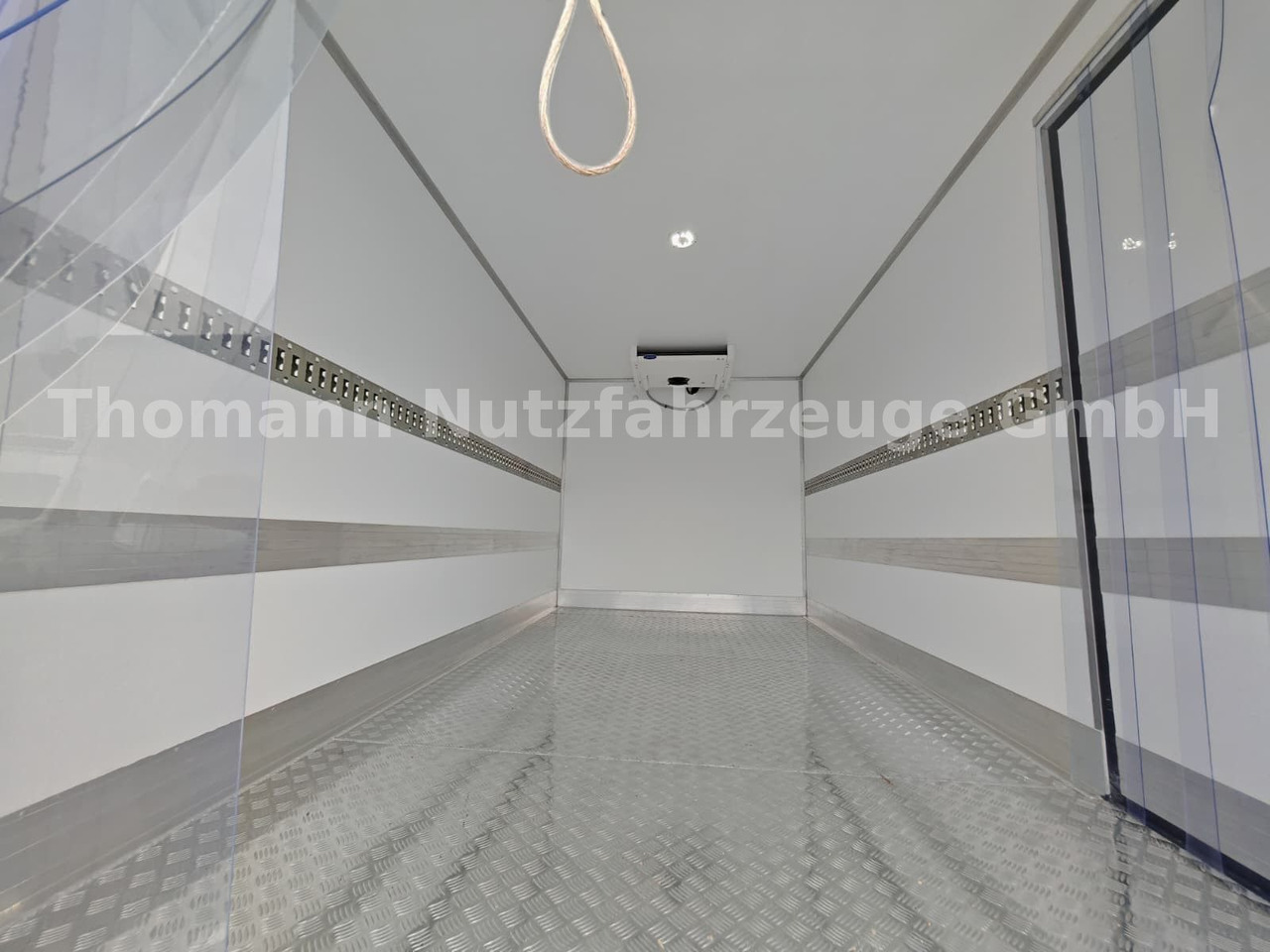 Hűtős kisteherautó Mercedes-Benz Sprinter 319 CDI Kühlkoffer Xarios 300 LBW: 11 kép.