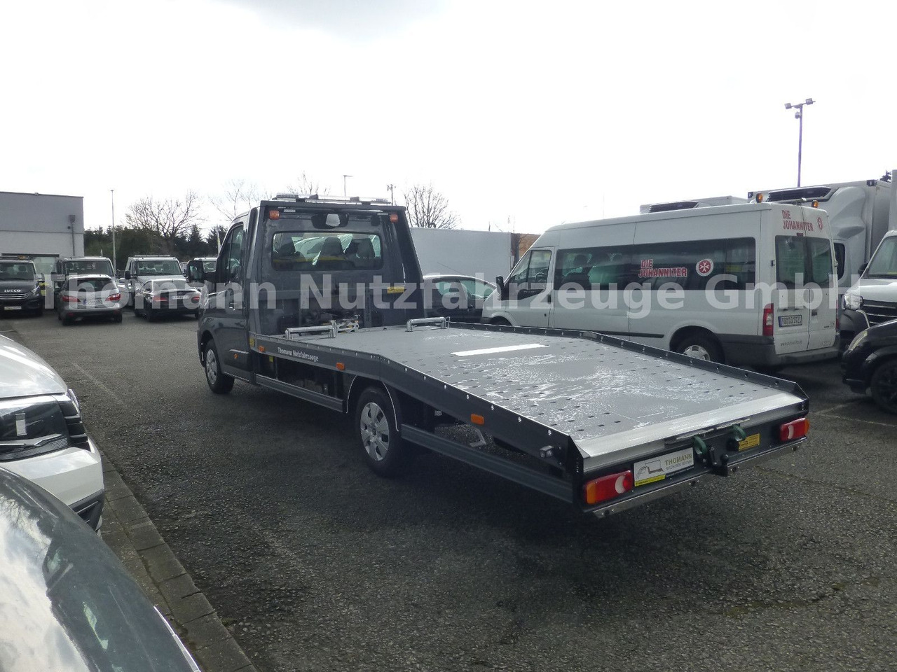 Renault NEW Master 2025 Autotransporter NAVI Luft Fed. - Vontató: 5 kép. Renault NEW Master 2025 Autotransporter NAVI Luft Fed. - Vontató: 5 kép.