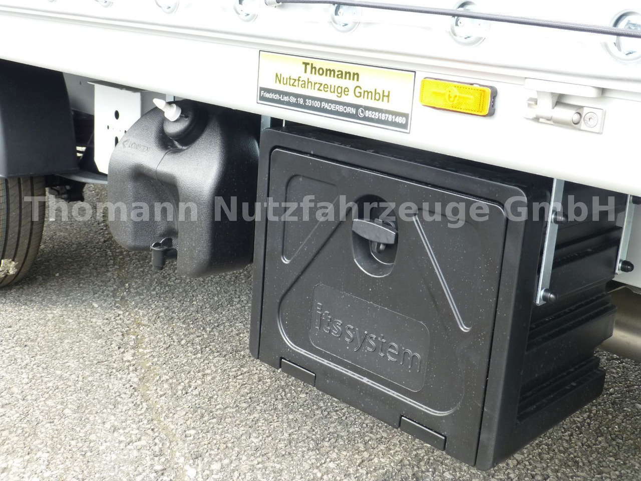 Ponyvás kisteherautó Renault NEW Master Pritsche Plane Schlafkabine: 12 kép. Ponyvás kisteherautó Renault NEW Master Pritsche Plane Schlafkabine: 12 kép.