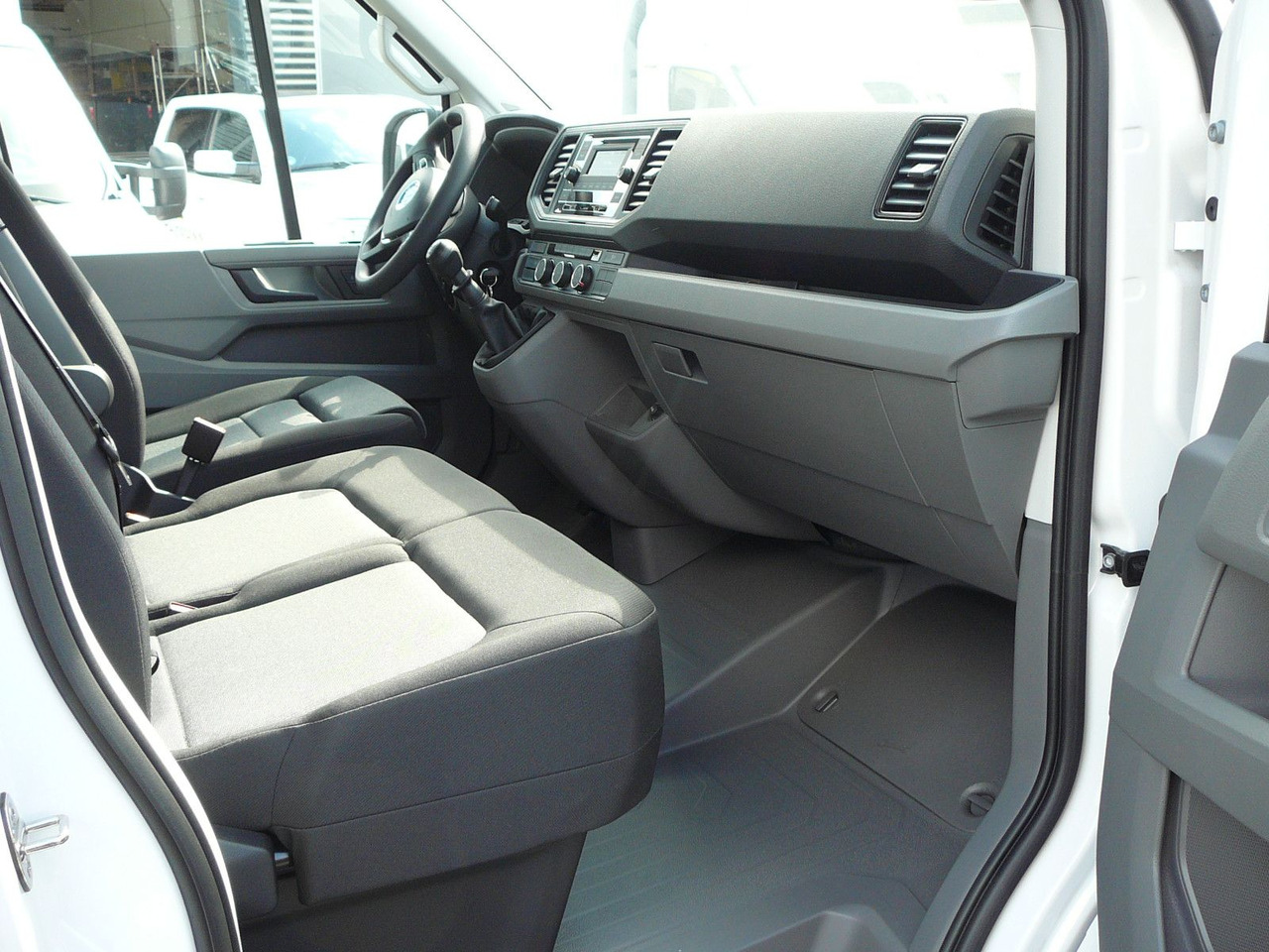 Hűtős kisteherautó Volkswagen Crafter 177 PS Kühlkoffer LBW Xarios 300: 14 kép.