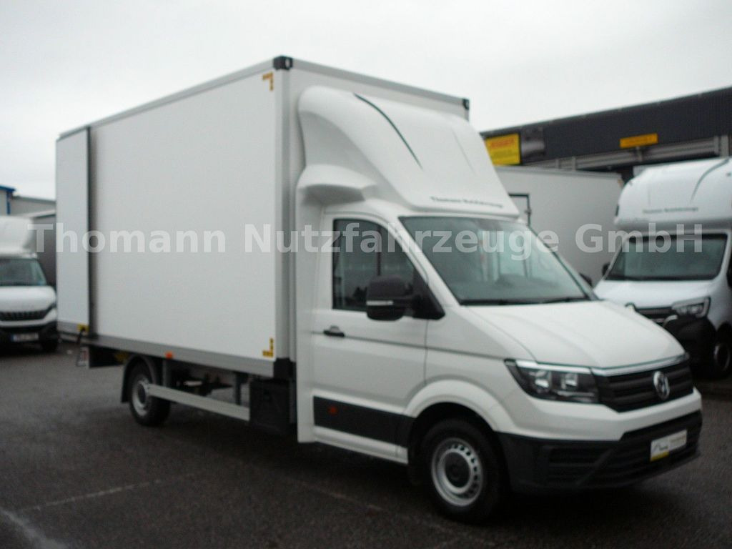Volkswagen Crafter 177 PS Premium Möbel  Koffer  - Dobozos kisteherautó: 2 kép. Volkswagen Crafter 177 PS Premium Möbel  Koffer  - Dobozos kisteherautó: 2 kép.