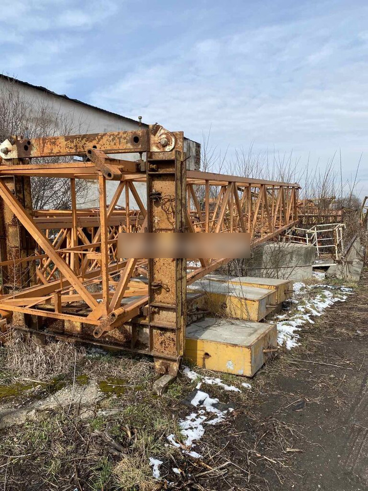 Liebherr 63HC - Toronydaru: 4 kép. Liebherr 63HC - Toronydaru: 4 kép.