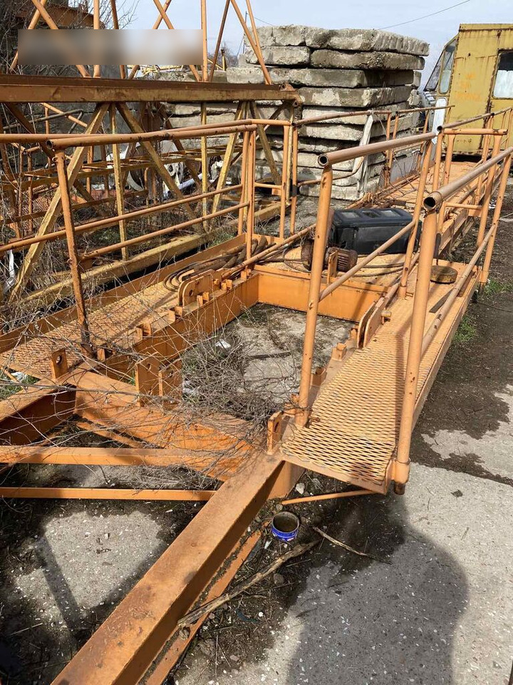 Liebherr 63HC - Toronydaru: 5 kép. Liebherr 63HC - Toronydaru: 5 kép.