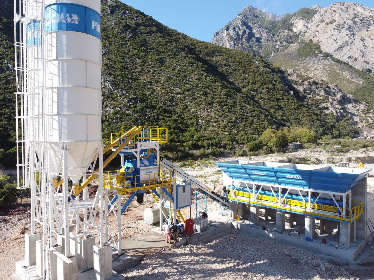 Promax Compact Concrete Batching Plant C100-TWN-LINE (100m3/h) - Betonüzem: 1 kép. Promax Compact Concrete Batching Plant C100-TWN-LINE (100m3/h) - Betonüzem: 1 kép.