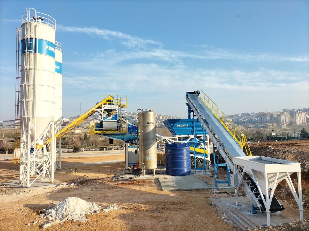 Promax Mobile Concrete Batching Plant PROMAX M100-TWN (100m³/h) - Betonüzem: 2 kép. Promax Mobile Concrete Batching Plant PROMAX M100-TWN (100m³/h) - Betonüzem: 2 kép.