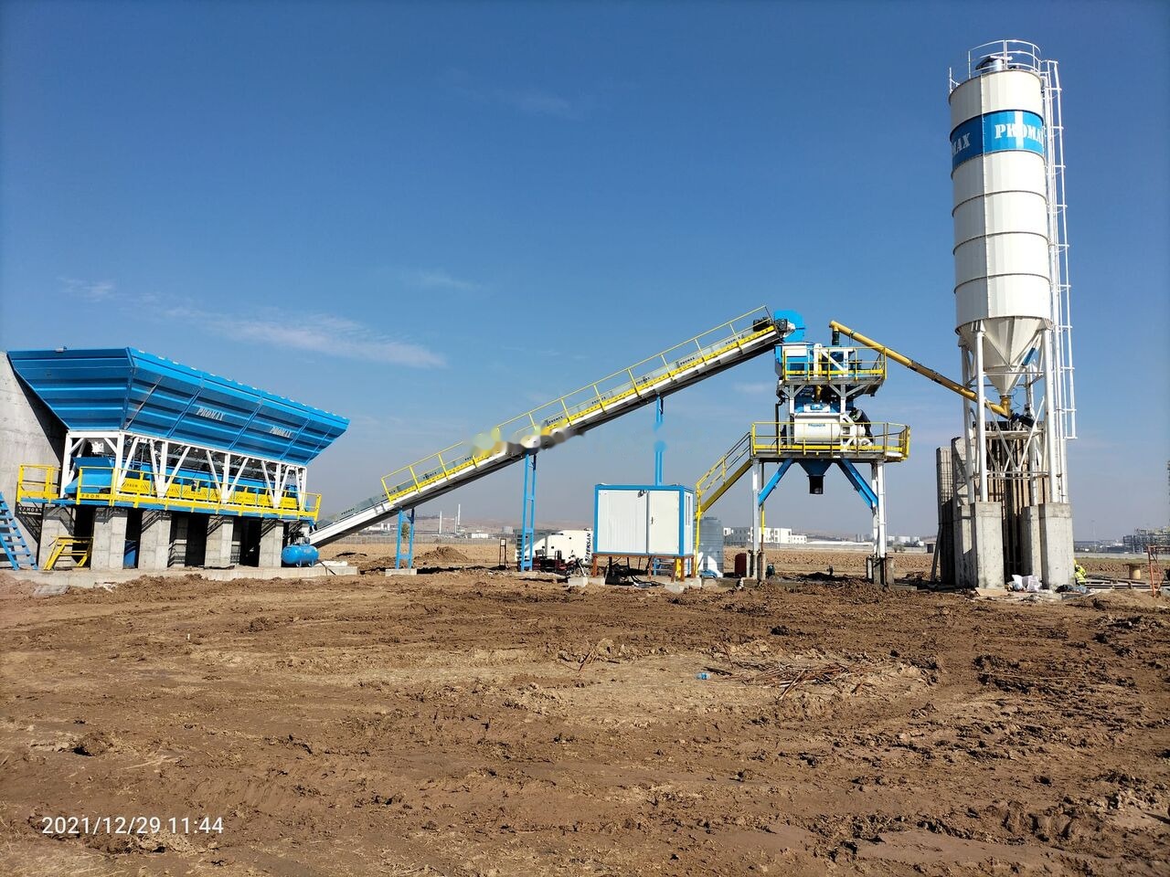 Promax Stationary Concrete Batching Plant S100 TWN (100m³/h) - Betonüzem: 3 kép. Promax Stationary Concrete Batching Plant S100 TWN (100m³/h) - Betonüzem: 3 kép.