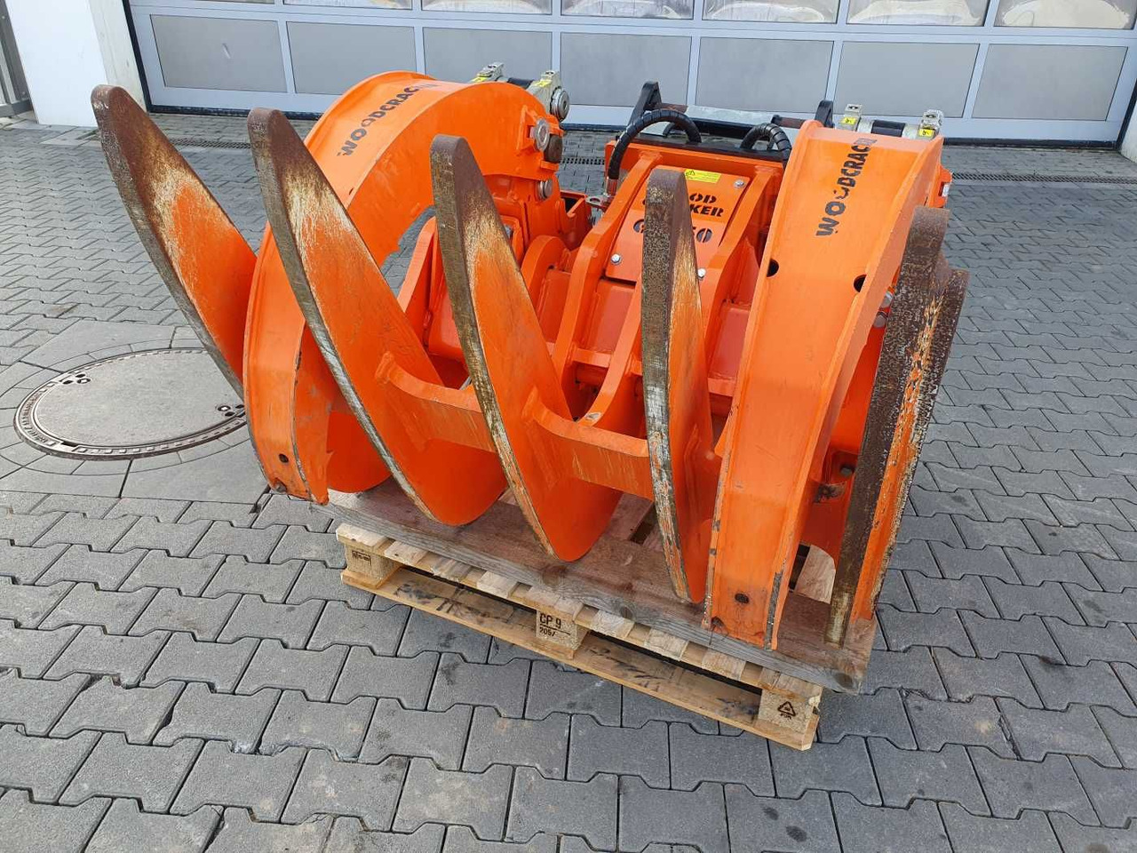 Westtech G1250 Roderechen / Greifarme OQ65 DEMO - Adapterek: 2 kép. Westtech G1250 Roderechen / Greifarme OQ65 DEMO - Adapterek: 2 kép.