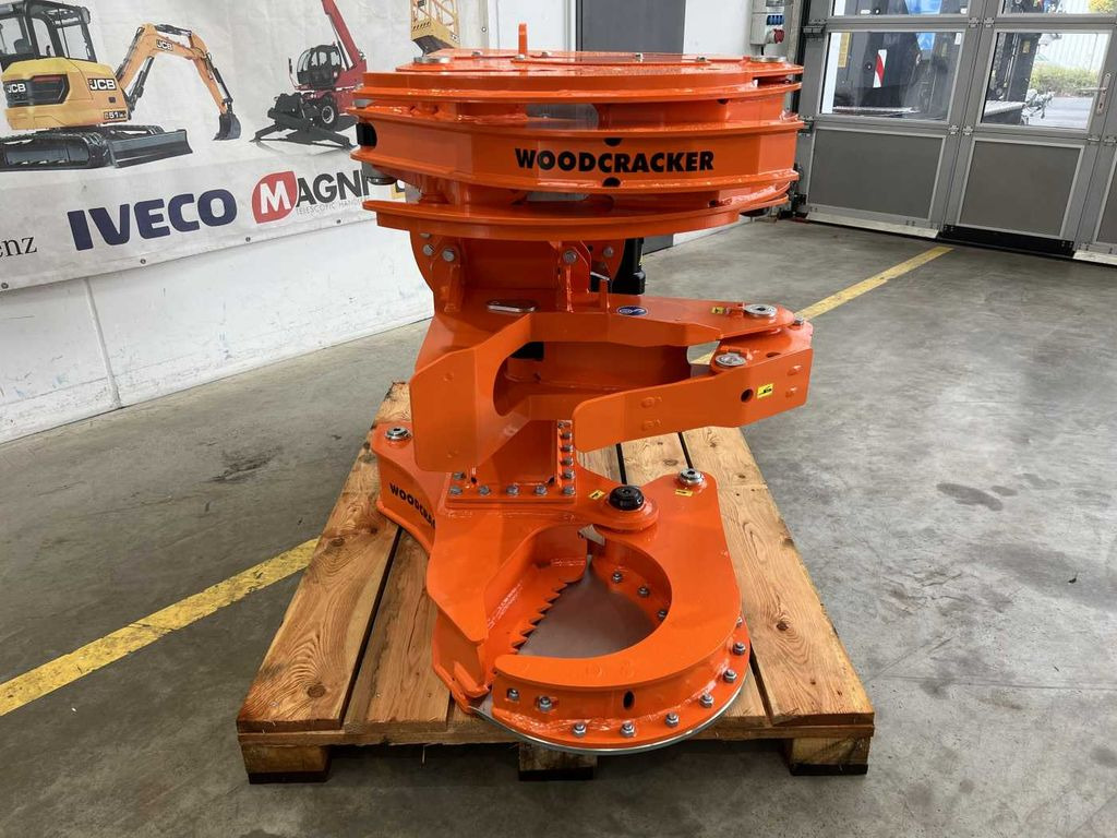 Westtech Woodcracker C300 Fällgreifer / Tiltator - Adapterek - Erdészeti gép: 4 kép. Westtech Woodcracker C300 Fällgreifer / Tiltator - Adapterek - Erdészeti gép: 4 kép.