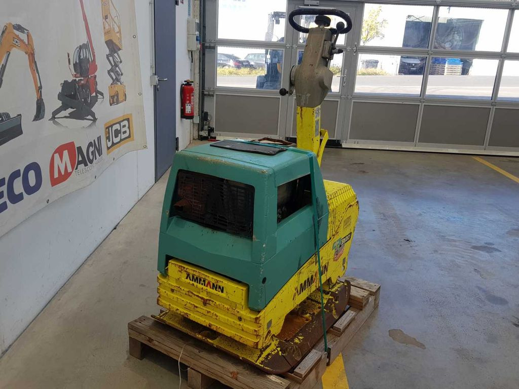 Ammann APH 6530 Rüttelplatte / 539kg / 2018 / Diesel - Lapvibrátor: 2 kép. Ammann APH 6530 Rüttelplatte / 539kg / 2018 / Diesel - Lapvibrátor: 2 kép.