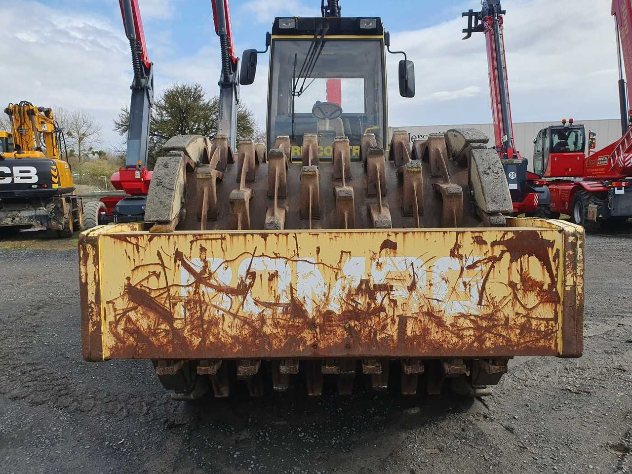 BOMAG BW 225 D-3 / 2001 / nur 3.824h! / Variocontrol lízing BOMAG BW 225 D-3 / 2001 / nur 3.824h! / Variocontrol: 8 kép.
