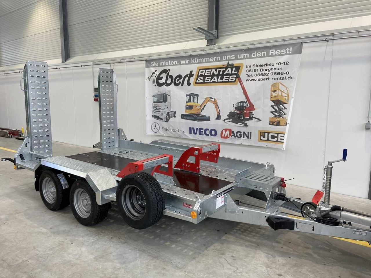 Brian James Cargo Digger Plant 2 / Länge: 3.200mm / 3.500kg - Pótkocsi mélybölcsős: 1 kép. Brian James Cargo Digger Plant 2 / Länge: 3.200mm / 3.500kg - Pótkocsi mélybölcsős: 1 kép.