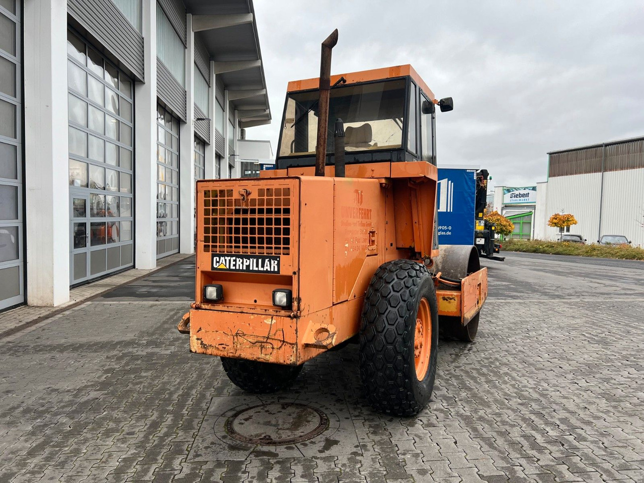 CAT CS 433C Walze / 3804 h - Talajtömörítő: 4 kép. CAT CS 433C Walze / 3804 h - Talajtömörítő: 4 kép.