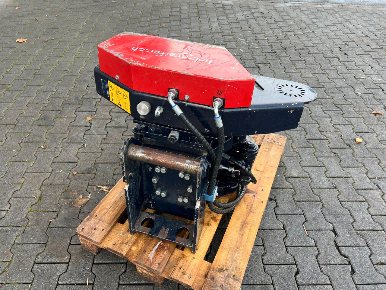 Intermercato TG 22 PRO-SR5 Greifersäge / MS 08 - Egyéb gépek: 5 kép. Intermercato TG 22 PRO-SR5 Greifersäge / MS 08 - Egyéb gépek: 5 kép.