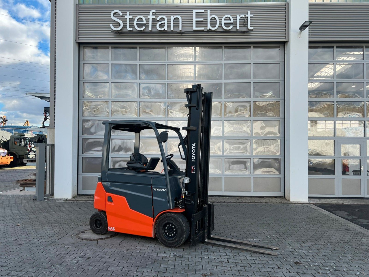 Toyota 9FBMK30T / Duplex: 3.90m / nur 317h! / SS - Egyéb gépek: 1 kép. Toyota 9FBMK30T / Duplex: 3.90m / nur 317h! / SS - Egyéb gépek: 1 kép.