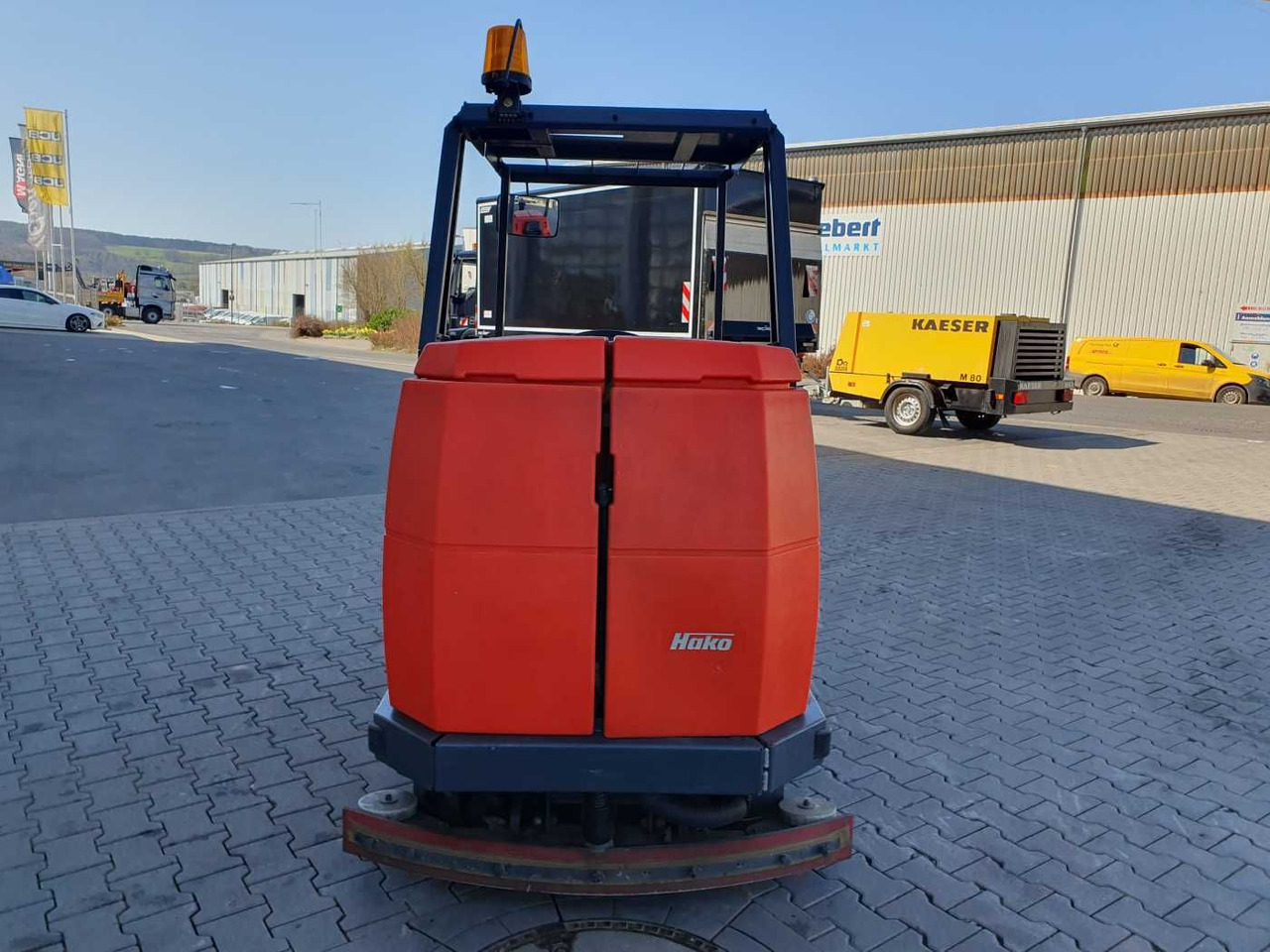 Hakomatic B 1100 / nur 704h! / 2006 - Súrológép: 5 kép. Hakomatic B 1100 / nur 704h! / 2006 - Súrológép: 5 kép.