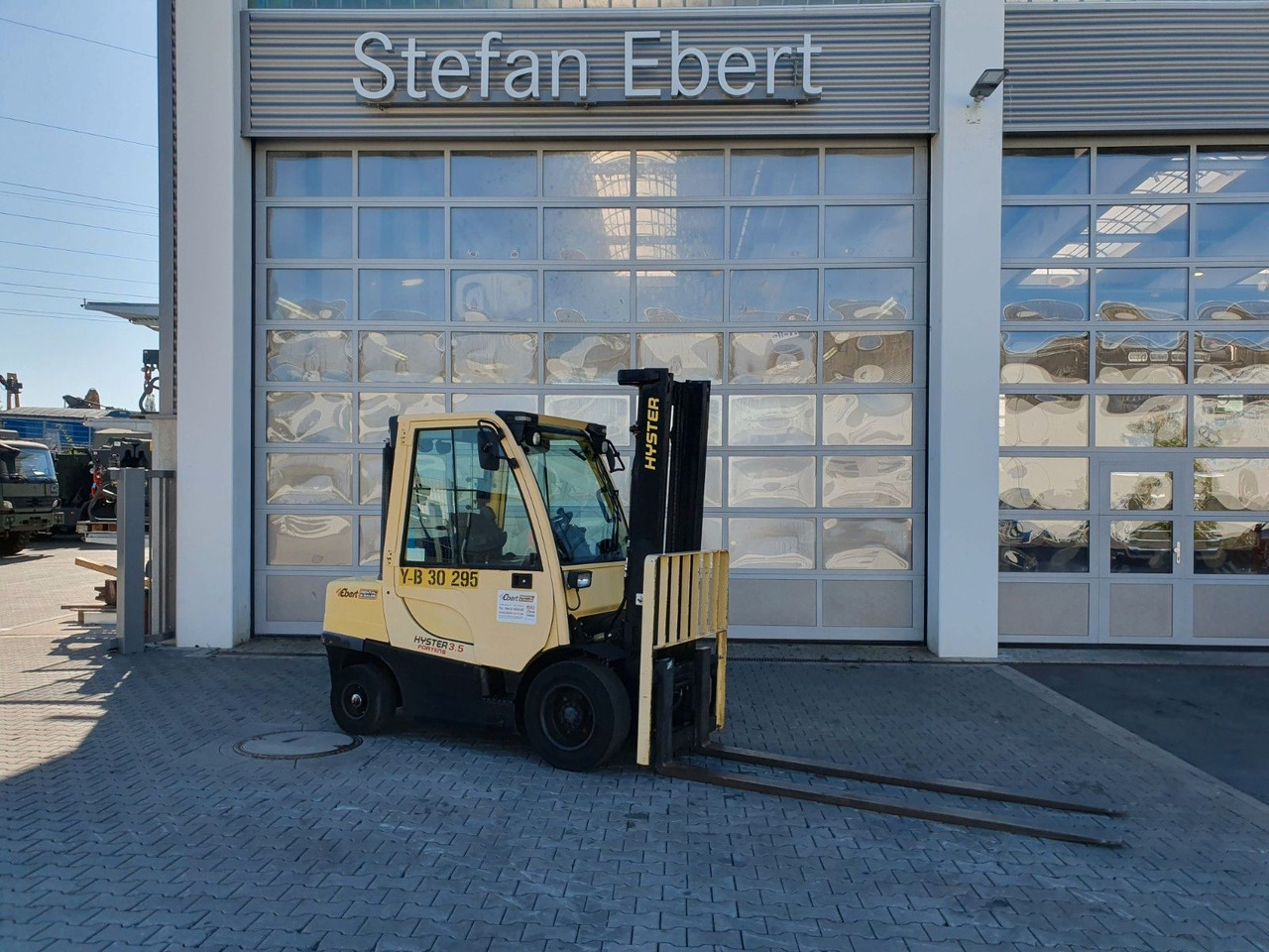 Hyster H3.5 FT / Duplex: 3,61m / nur 1.830h / SS - Dízel targonca: 1 kép. Hyster H3.5 FT / Duplex: 3,61m / nur 1.830h / SS - Dízel targonca: 1 kép.