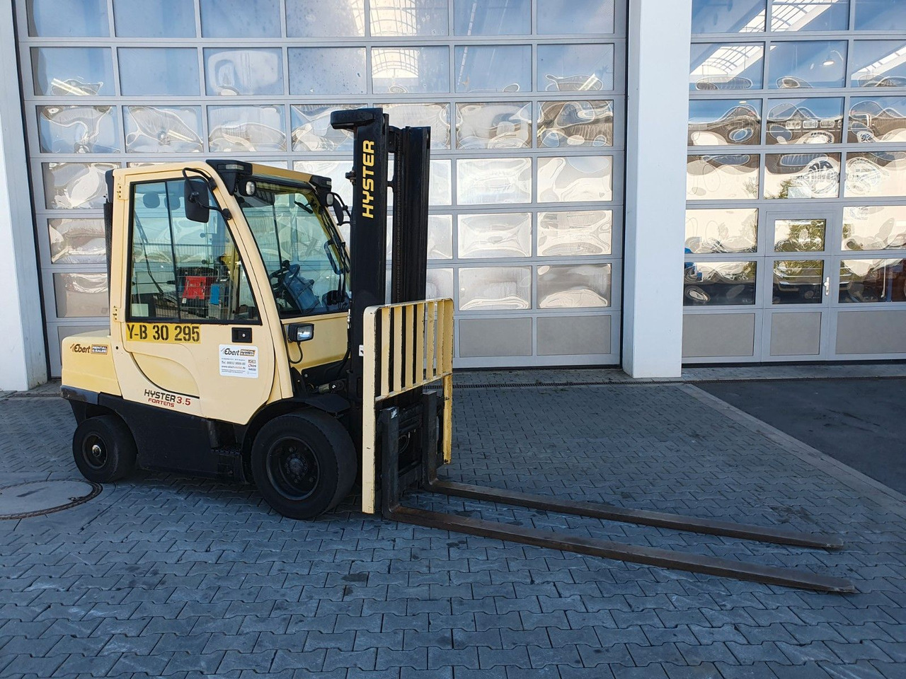 Hyster H3.5 FT / Duplex: 3,61m / nur 1.830h / SS - Dízel targonca: 2 kép. Hyster H3.5 FT / Duplex: 3,61m / nur 1.830h / SS - Dízel targonca: 2 kép.