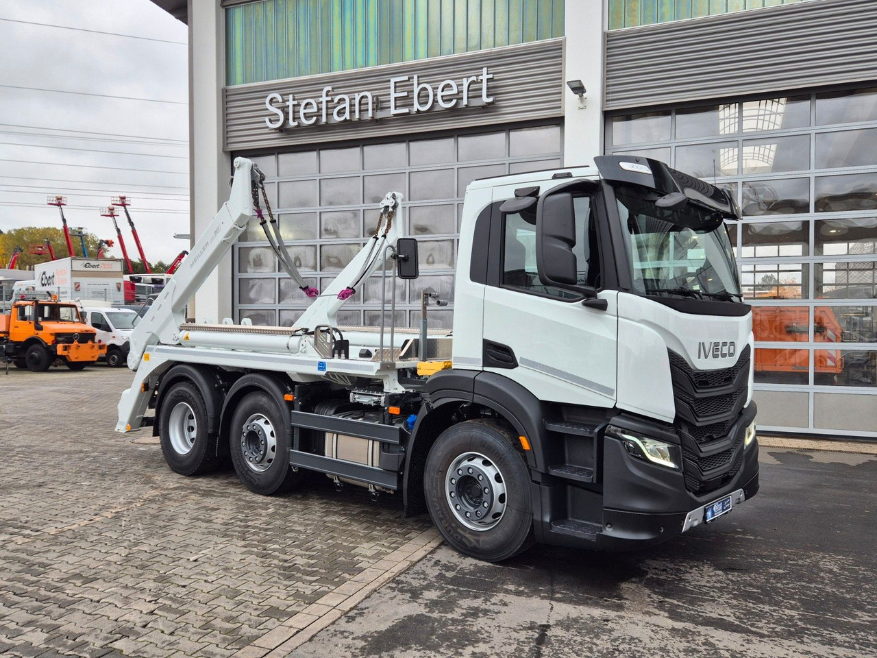 Iveco AD260S40X/P Meiller AK16. T Funk AHK - Billenőplatós teherautó: 5 kép. Iveco AD260S40X/P Meiller AK16. T Funk AHK - Billenőplatós teherautó: 5 kép.