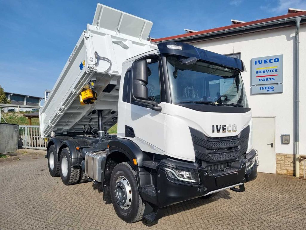 Iveco AD300X48Z HR OFF 6x4 Meiller-Kipper + Bordmatik - Billenőplatós teherautó: 1 kép. Iveco AD300X48Z HR OFF 6x4 Meiller-Kipper + Bordmatik - Billenőplatós teherautó: 1 kép.