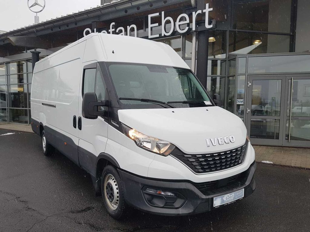 Iveco Daily 35 S16 A8 V *Klima*Automatik*L4.100mm*  - Furgon: 2 kép. Iveco Daily 35 S16 A8 V *Klima*Automatik*L4.100mm*  - Furgon: 2 kép.