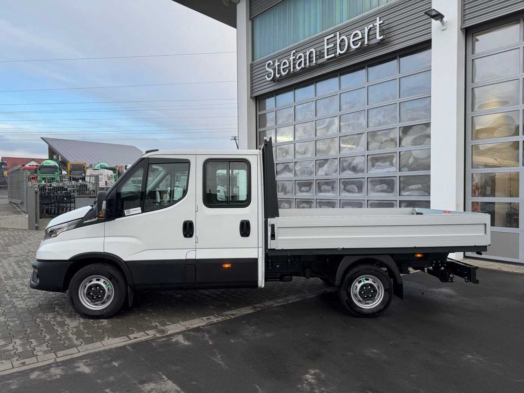 Iveco Daily 35S16 A8 Pritsche *7-Sitze*AHK*Automatik* - Platós kisteherautó: 2 kép. Iveco Daily 35S16 A8 Pritsche *7-Sitze*AHK*Automatik* - Platós kisteherautó: 2 kép.