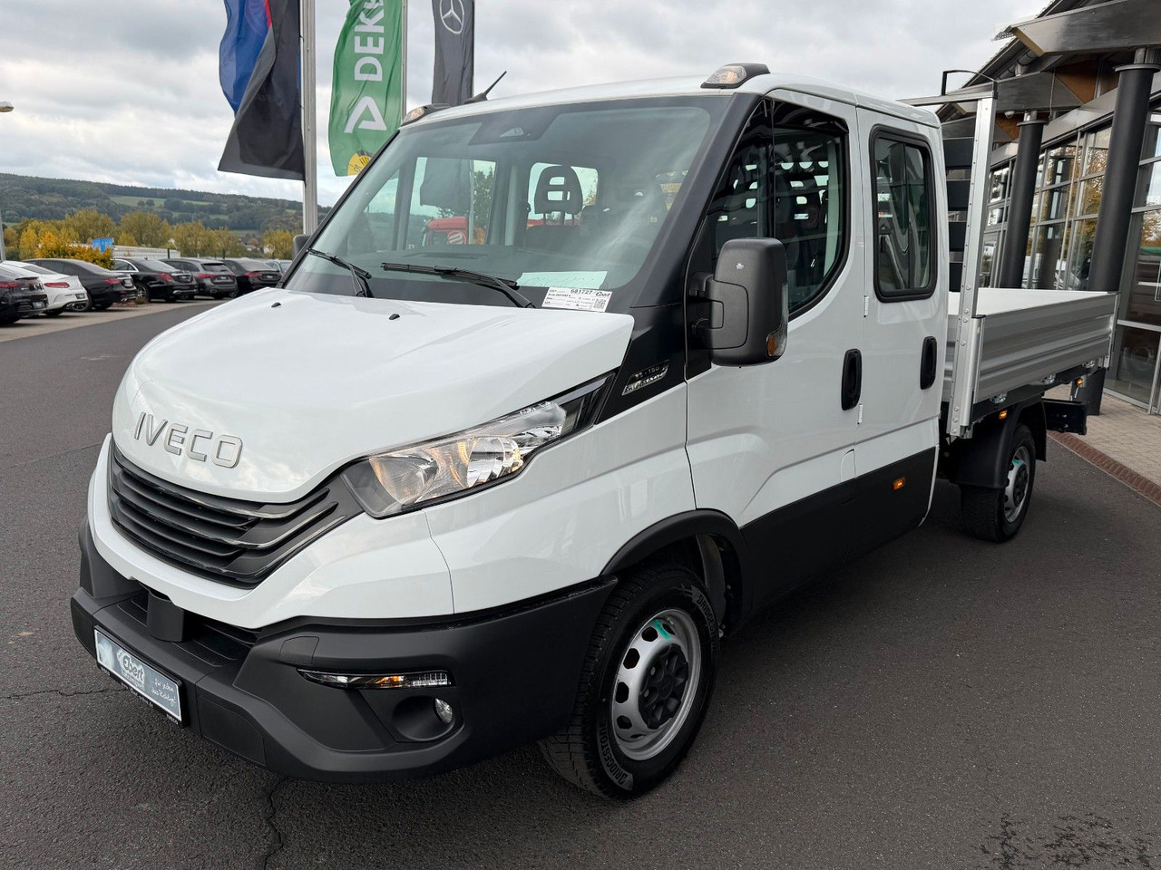 Iveco Daily 35S16 A8 *R.3450mm*Automatik*AHK*7-Sitze* - Billenőplatós kisteherautó, Duplakabinos kisteherautó: 3 kép. Iveco Daily 35S16 A8 *R.3450mm*Automatik*AHK*7-Sitze* - Billenőplatós kisteherautó, Duplakabinos kisteherautó: 3 kép.