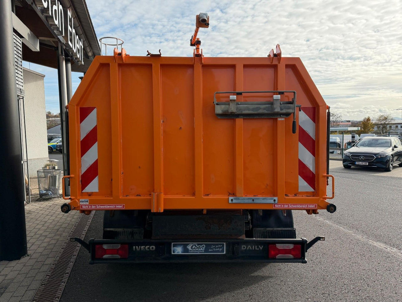 Iveco Daily 65C17 Müllwagen *Zoeller Micro HG* - Szemetesautó: 5 kép. Iveco Daily 65C17 Müllwagen *Zoeller Micro HG* - Szemetesautó: 5 kép.