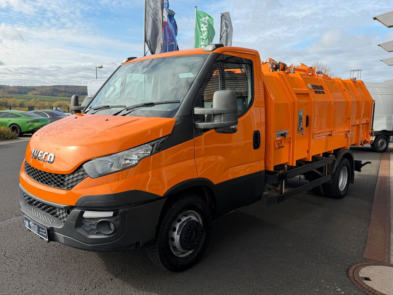 Iveco Daily 65C17 Müllwagen *Zoeller Micro HG* - Szemetesautó: 3 kép. Iveco Daily 65C17 Müllwagen *Zoeller Micro HG* - Szemetesautó: 3 kép.