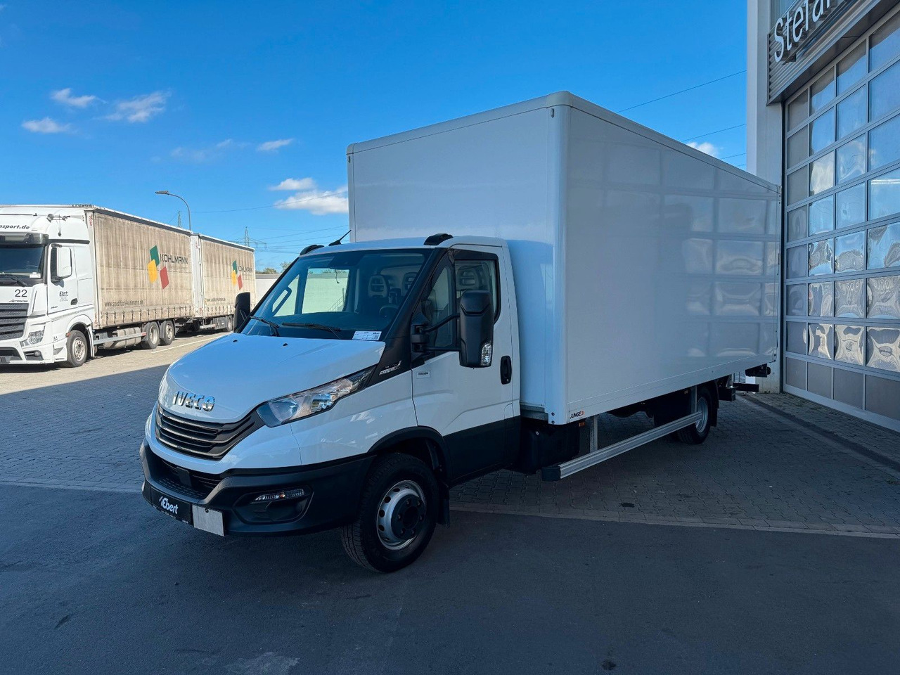 Iveco Daily 70C18 A8 *Koffer*LBW*Automatik* - Dobozos kisteherautó: 3 kép. Iveco Daily 70C18 A8 *Koffer*LBW*Automatik* - Dobozos kisteherautó: 3 kép.