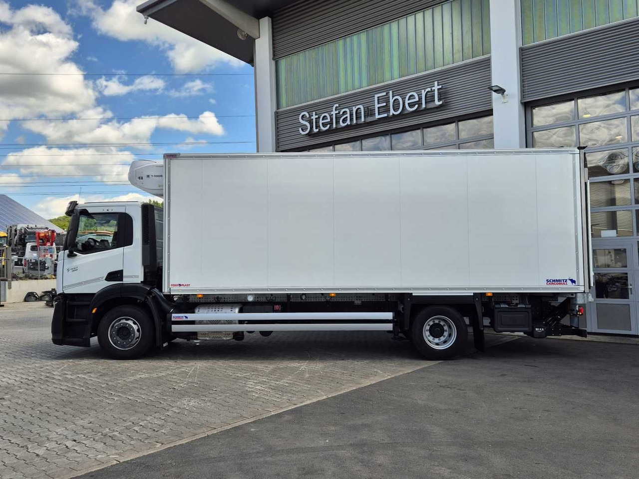 Iveco S-Way AD190S40/FP ThermoKing T-1000R LBW Tür AHK - Hűtős teherautó: 5 kép. Iveco S-Way AD190S40/FP ThermoKing T-1000R LBW Tür AHK - Hűtős teherautó: 5 kép.