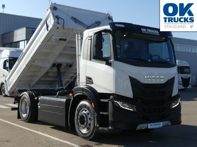 Iveco S-Way AD190S40/P CNG 4x2 Meiller AHK Intarder Iveco S-Way AD190S40/P CNG 4x2 Meiller AHK Intarder - Billenőplatós teherautó: 1 kép. Iveco S-Way AD190S40/P CNG 4x2 Meiller AHK Intarder Iveco S-Way AD190S40/P CNG 4x2 Meiller AHK Intarder - Billenőplatós teherautó: 1 kép.