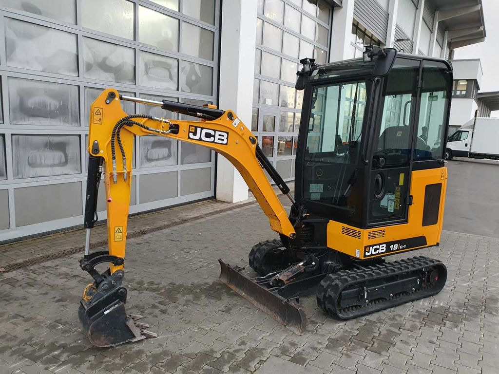 JCB 19C-1 / nur 463h! / MS01 / 2022 - Minikotró: 1 kép. JCB 19C-1 / nur 463h! / MS01 / 2022 - Minikotró: 1 kép.