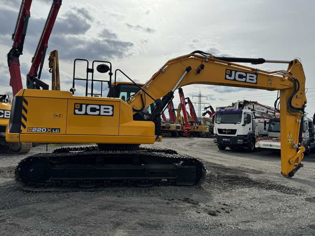 JCB 220X LC / DEMO / nur 70h / 2022 / X-Line PRO - Lánctalpas kotró: 5 kép. JCB 220X LC / DEMO / nur 70h / 2022 / X-Line PRO - Lánctalpas kotró: 5 kép.