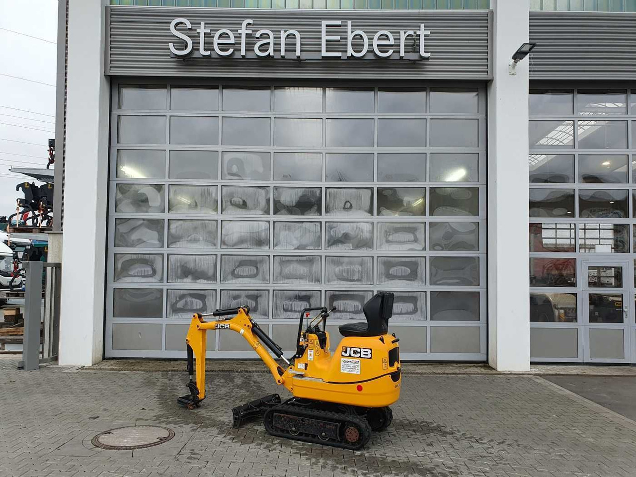 JCB 8008 CTS / MS01 / nur 103h! / 2023 - Minikotró: 5 kép. JCB 8008 CTS / MS01 / nur 103h! / 2023 - Minikotró: 5 kép.