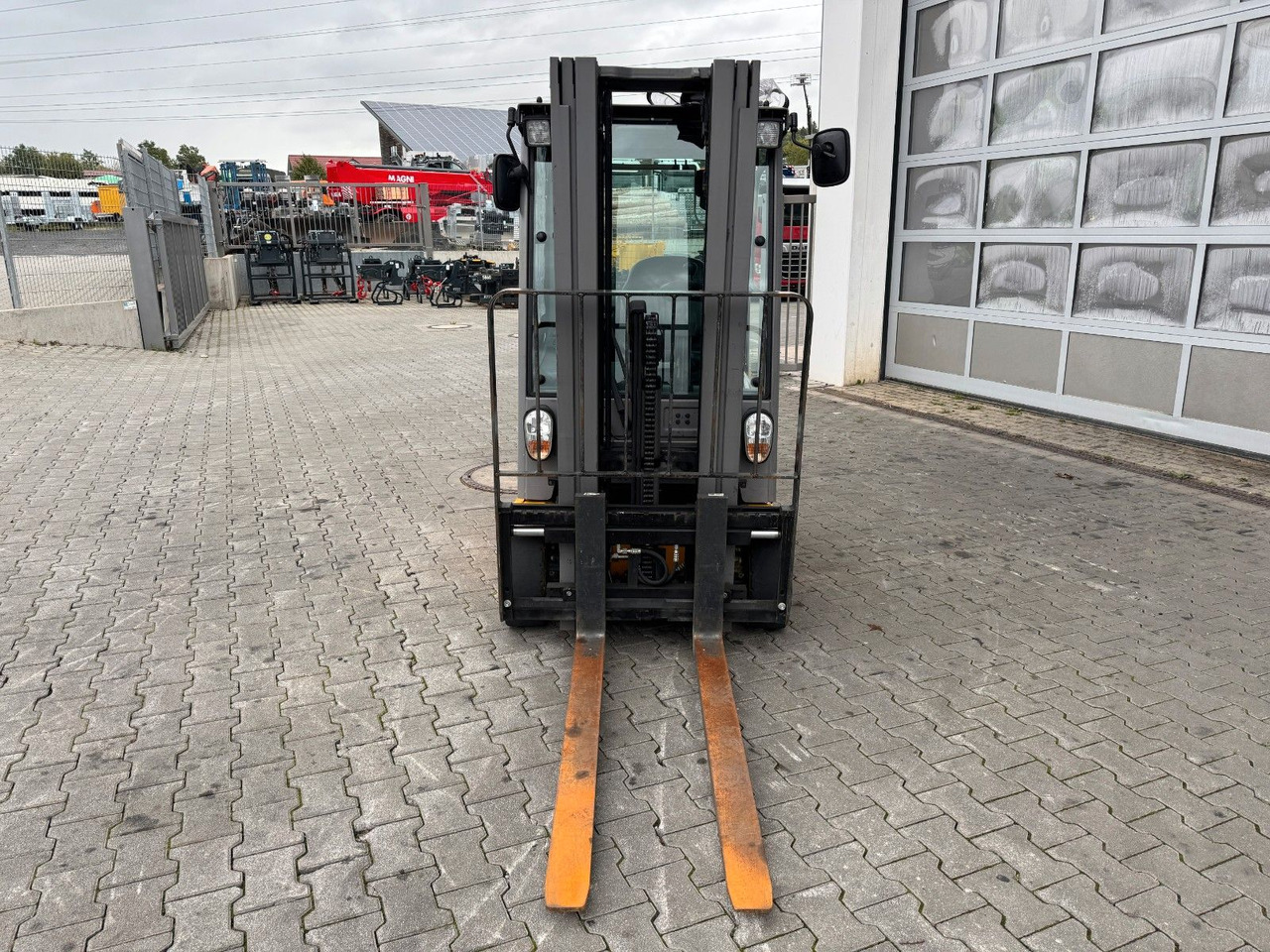 Jungheinrich EFG 215 / Triplex: 4.25m! / SS / nur 2.819h! - Elektromos targonca: 4 kép. Jungheinrich EFG 215 / Triplex: 4.25m! / SS / nur 2.819h! - Elektromos targonca: 4 kép.