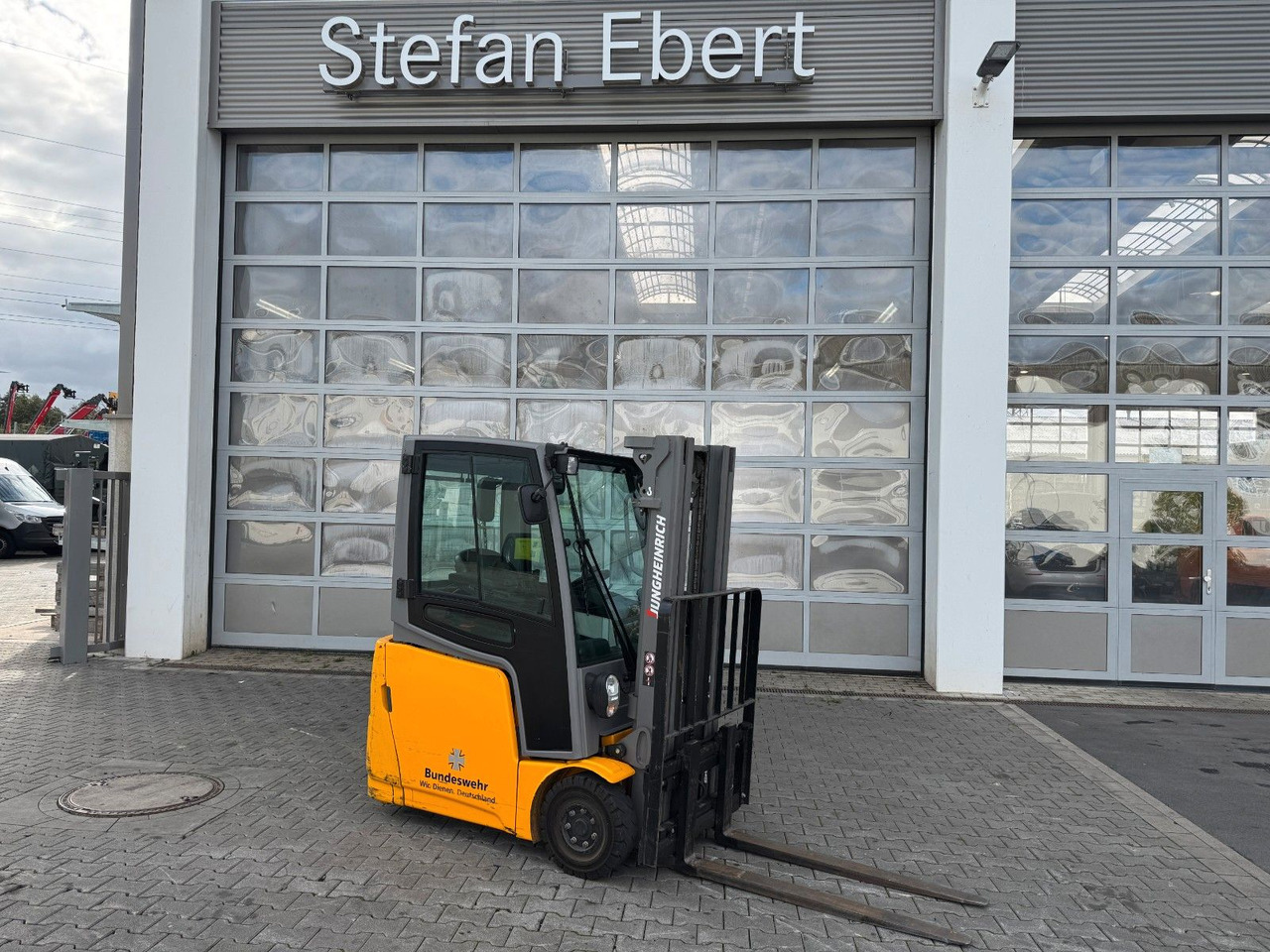 Jungheinrich EFG 215 / Triplex: 4.25m! / SS / nur 716h! - Elektromos targonca: 1 kép. Jungheinrich EFG 215 / Triplex: 4.25m! / SS / nur 716h! - Elektromos targonca: 1 kép.