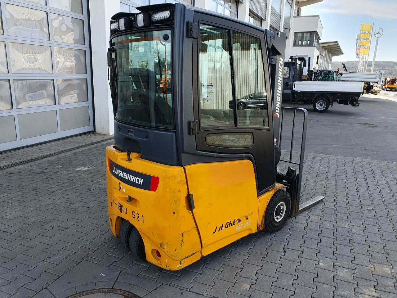 Jungheinrich EFG 215 / Triplex: 4.35m! / SS / nur 2.054h! - Elektromos targonca: 3 kép. Jungheinrich EFG 215 / Triplex: 4.35m! / SS / nur 2.054h! - Elektromos targonca: 3 kép.