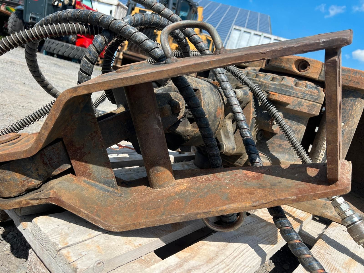 Csipegető kanál Kinshofer Grabgreifer / C05HPX / MS03 / 3 - 6 to: 9 kép. Csipegető kanál Kinshofer Grabgreifer / C05HPX / MS03 / 3 - 6 to: 9 kép.