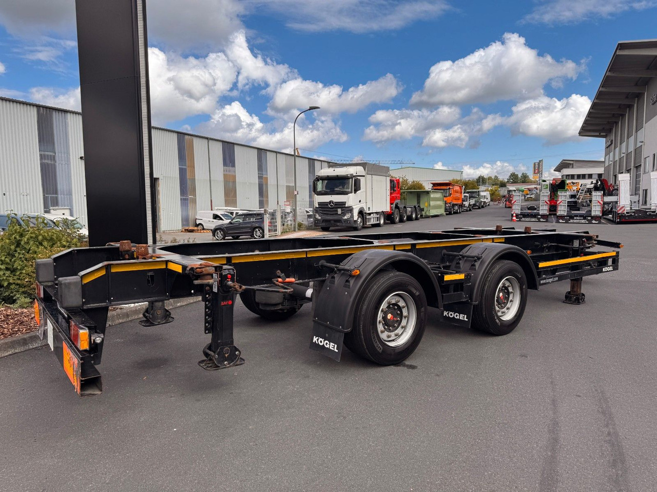 Kögel ZW 18 Lafette SAF Achsen 15.910kg Nutzlast lízing Kögel ZW 18 Lafette SAF Achsen 15.910kg Nutzlast: 14 kép.