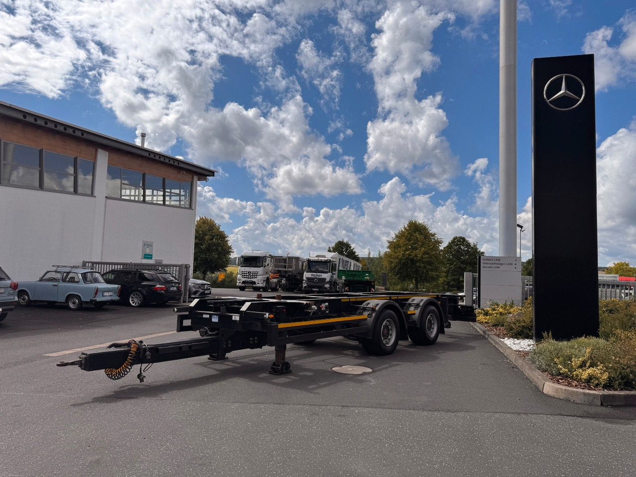 Kögel ZW 18 Lafette SAF Achsen 15.910kg Nutzlast lízing Kögel ZW 18 Lafette SAF Achsen 15.910kg Nutzlast: 30 kép.